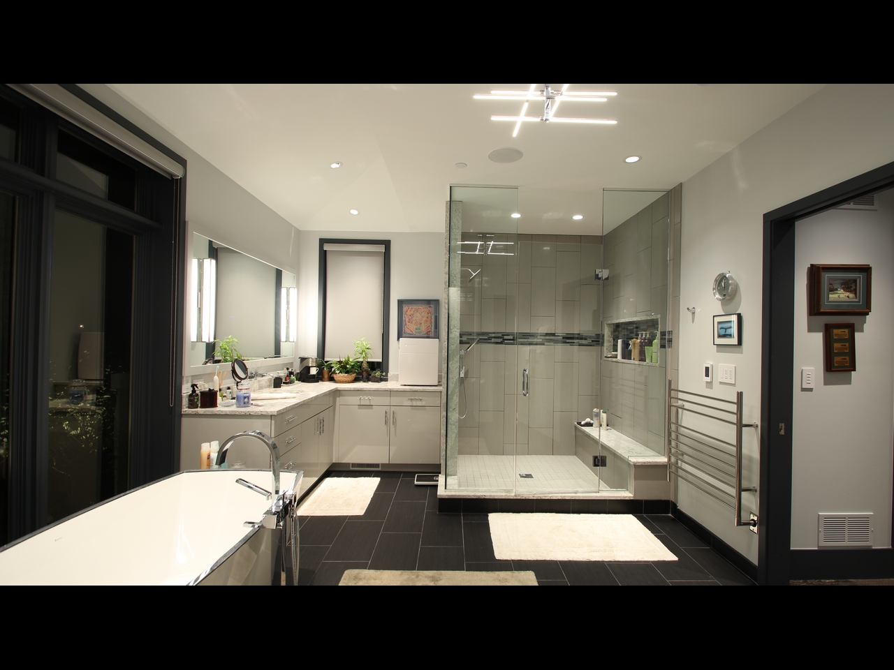 030 Master Bath B